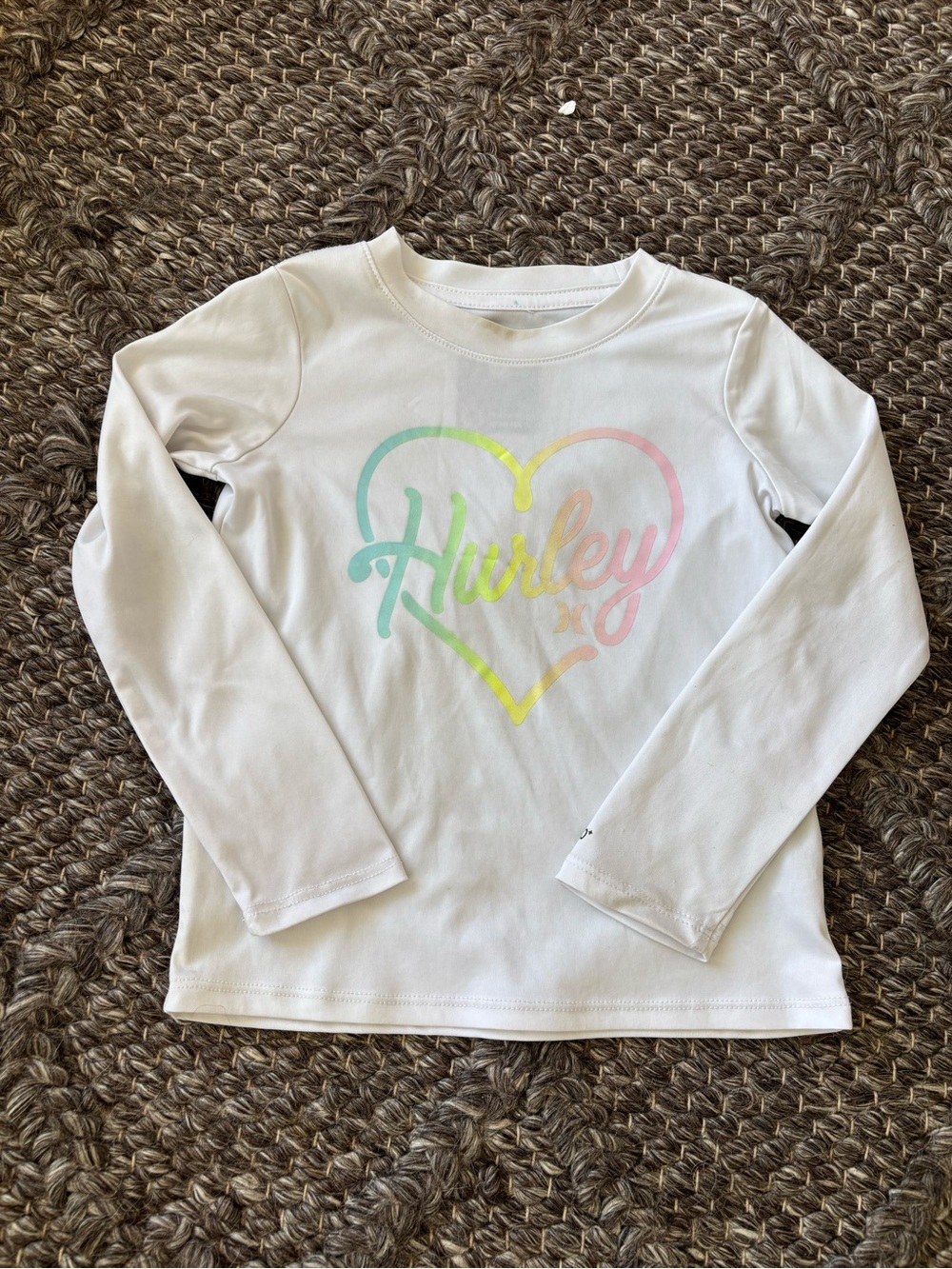 Hurley Girls Long Sleeve Swim Shirt Rash guard Size 4 White UPF 50+ Heart Logo